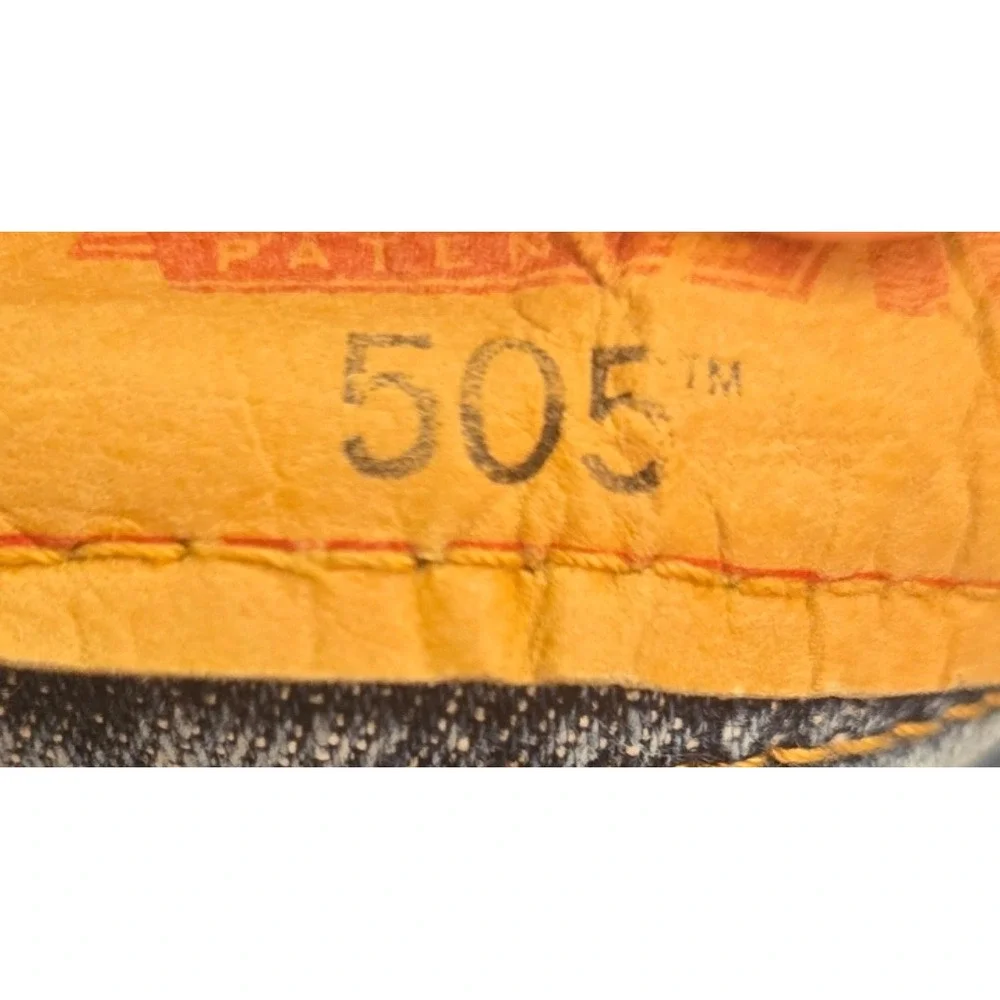 Levi's 505 Straight Leg Jeans Mens 40x32 Blue Wash Button Fly Classic Denim